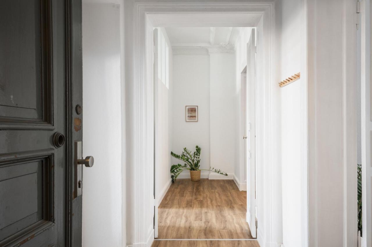 Riesiges Apartment Nahe Kudamm Sehr Schoner Altbau 123M2 Gross 12 Gaste Берлін Екстер'єр фото